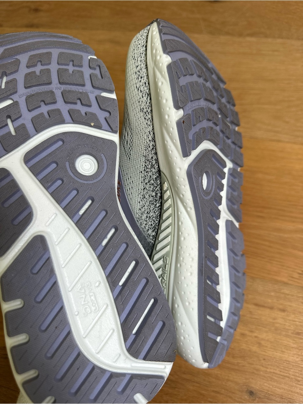 Brooks Ariel GTS 24 Running Shoes Grey Lavender Sz 9 - Picture 8 of 11